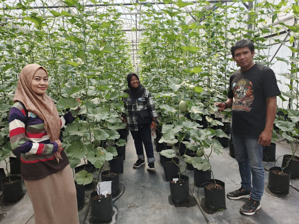 Peningkatan Kapasitas Kepala Desa dan Perangkat Desa Tentang Pertanian Guna Mendukung Program Pemerintah Pusat Yaitu Ketahanan Pangan